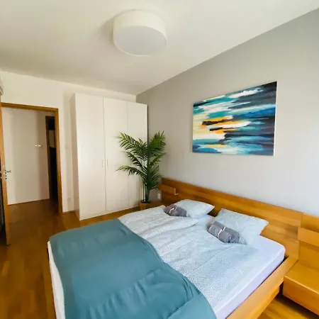 Apartamento K13 A4.4 *